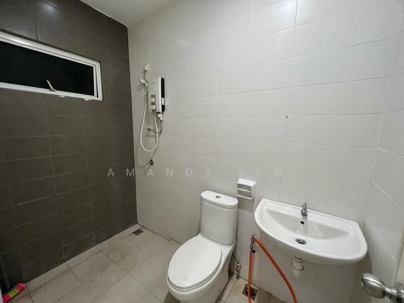 2-storey Terraced House for Rent in Kampung Perlis (Bayan Lepas) - Amanda Lam - Bathroom - PropertyGuru.com.my