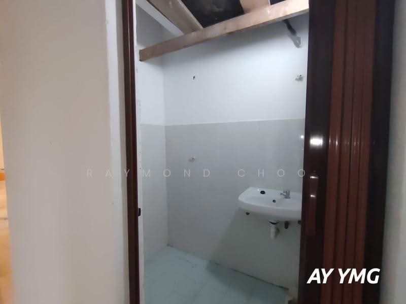 Apartment for Sale at Taman Sentosa - Raymond Choo - Bathroom - PropertyGuru.com.my