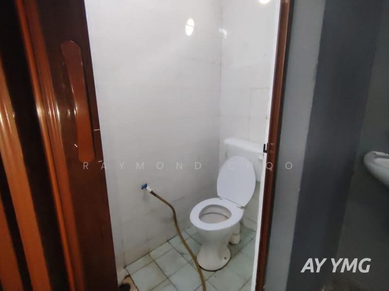 Apartment for Sale at Taman Sentosa - Raymond Choo - Bathroom - PropertyGuru.com.my