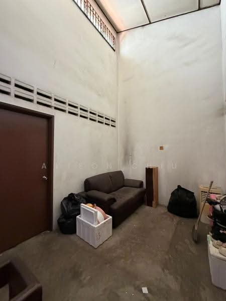 2-storey Terraced House for Sale in Taman Kok Lian (Jalan Kuching) - Alison Chiu - Living Room - PropertyGuru.com.my