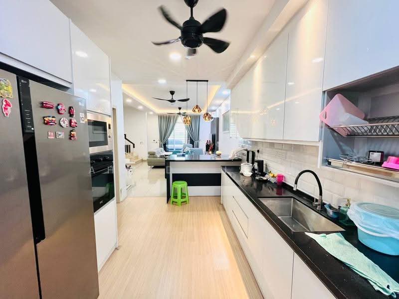 Terraced House for Sale in Sepang (Selangor) - Ahmad Muslim - Kitchen - PropertyGuru.com.my