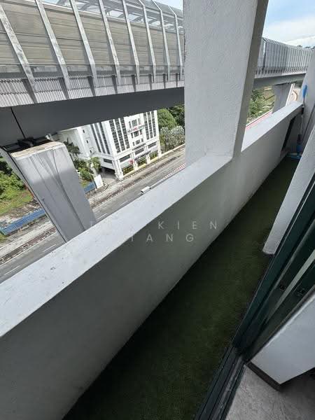 Kediaman Servis untuk Disewa di 10 Semantan Suites - Tee Kien Siang - Balcony - PropertyGuru.com.my