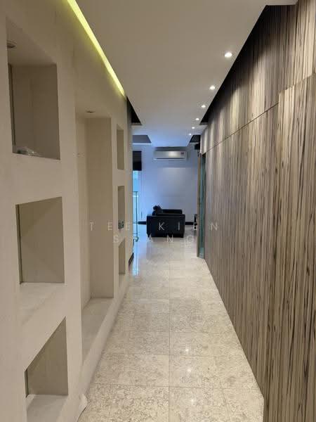 Kediaman Servis untuk Disewa di 10 Semantan Suites - Tee Kien Siang - Corridor - PropertyGuru.com.my