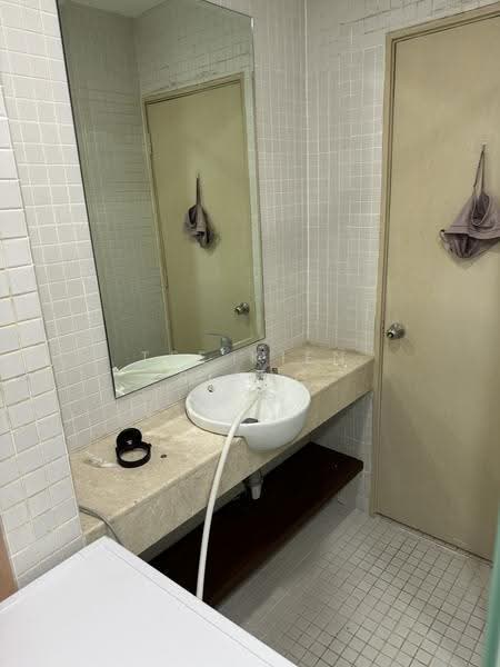 Kediaman Servis untuk Disewa di 10 Semantan Suites - Tee Kien Siang - Bathroom - PropertyGuru.com.my