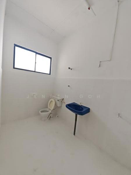 Rumah Banglo untuk Dijual di Taman Kebun Teh (Johor Bahru) - Jensen Goh - Bathroom - PropertyGuru.com.my