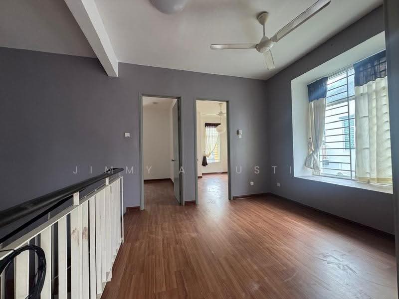 Semi-Detached House for Sale in Semenyih (Selangor) - Jimmy Augustin - Living Room - PropertyGuru.com.my