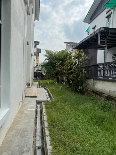 Semi-Detached House for Sale in Semenyih (Selangor) - Jimmy Augustin - Exterior - PropertyGuru.com.my