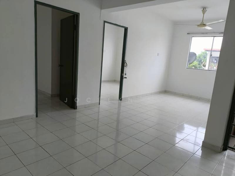 Apartment for Sale at Chanyai Villa - Jocelyn Lo - Living Room - PropertyGuru.com.my