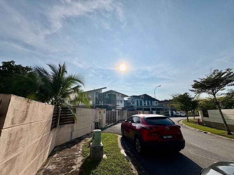 Bungalow House for Sale in Bandar Seri Putra (Bangi) - Muhammad Ridhwan Mohd Huzairi - Exterior - PropertyGuru.com.my