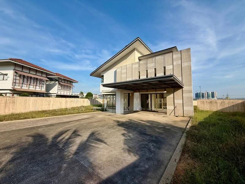 Bungalow House for Sale in Bandar Seri Putra (Bangi) - Muhammad Ridhwan Mohd Huzairi - Exterior - PropertyGuru.com.my