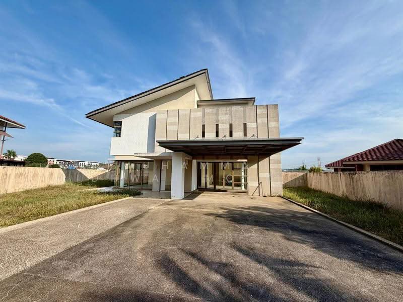 Bungalow House for Sale in Bandar Seri Putra (Bangi) - Muhammad Ridhwan Mohd Huzairi - Exterior - PropertyGuru.com.my