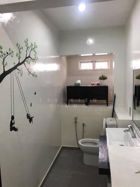 Townhouse for Rent in Taman Sri Hartamas (Sri Hartamas) - Tee Kien Siang - Bathroom - PropertyGuru.com.my