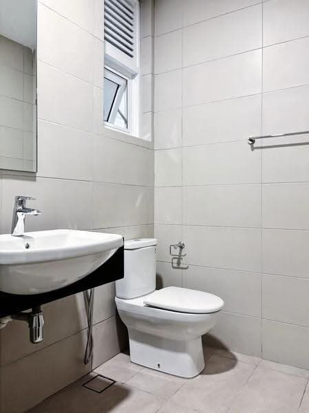 Service Residence for Rent at Met 1 Residences - Mico Wong - Bathroom - PropertyGuru.com.my