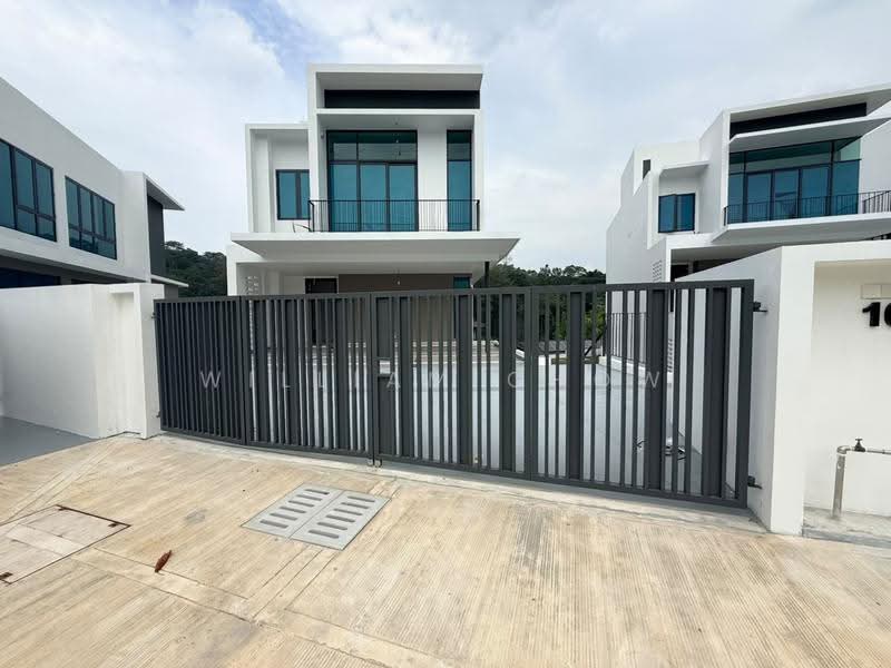 Bungalow House for Sale in Kayangan Heights (Shah Alam) - William Chow - Exterior - PropertyGuru.com.my