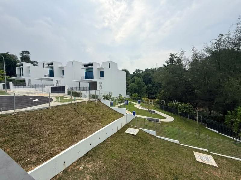 Bungalow House for Sale in Kayangan Heights (Shah Alam) - William Chow - Exterior - PropertyGuru.com.my