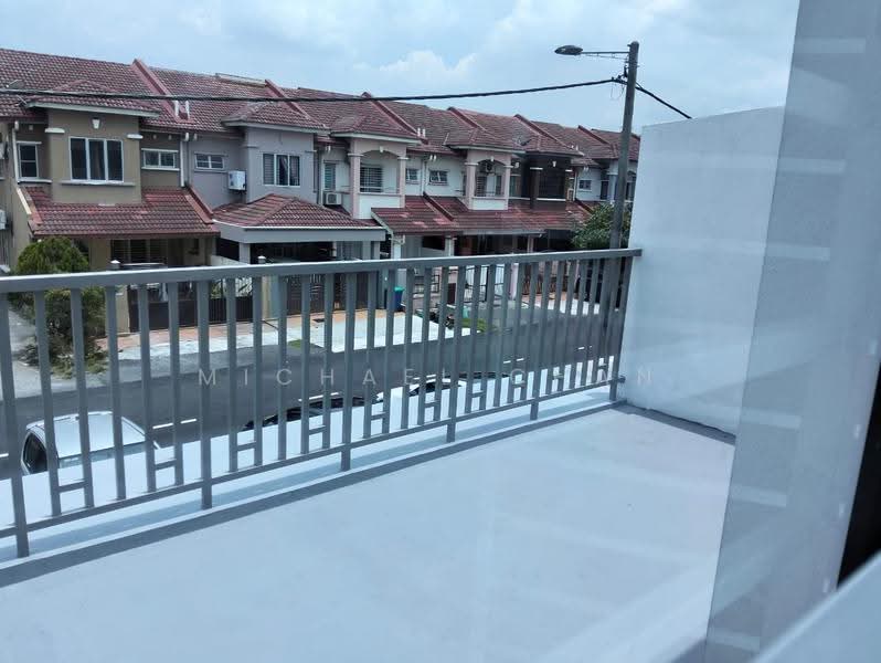 2-storey Terraced House for Sale in Taman Puchong Tekali (Puchong) - Michael Chan - Balcony - PropertyGuru.com.my