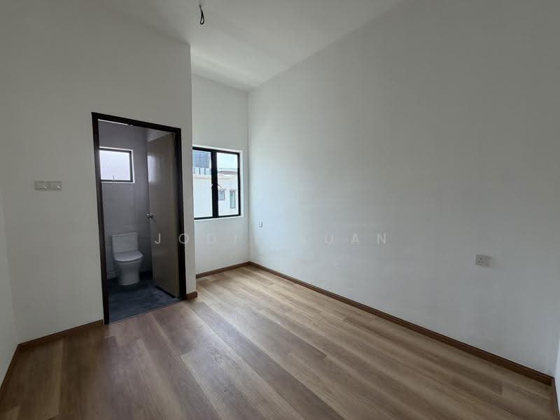 2-storey Terraced House for Sale in Bandar Cyber Ipoh (Bandar Siber) (Ipoh) - Jodie Kuan - Bedroom 3 - PropertyGuru.com.my