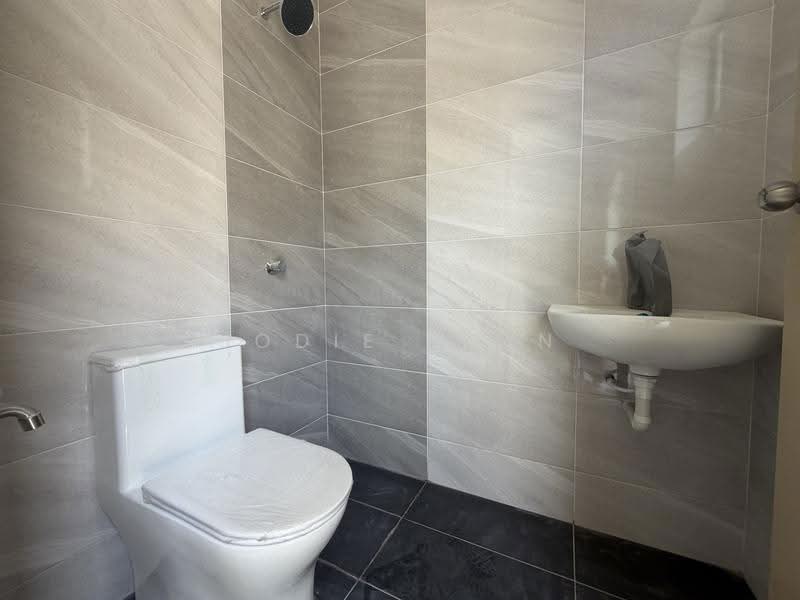 2-storey Terraced House for Sale in Bandar Cyber Ipoh (Bandar Siber) (Ipoh) - Jodie Kuan - Common Bathroom - PropertyGuru.com.my