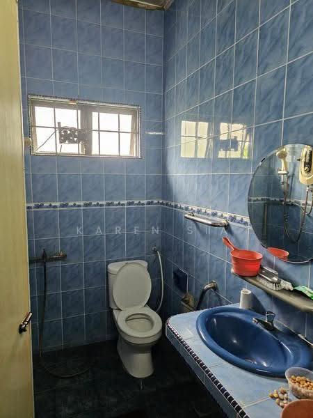 Rumah Berkembar untuk Dijual di Taman Meru (Klang) - KAREN SIA - Bathroom - PropertyGuru.com.my