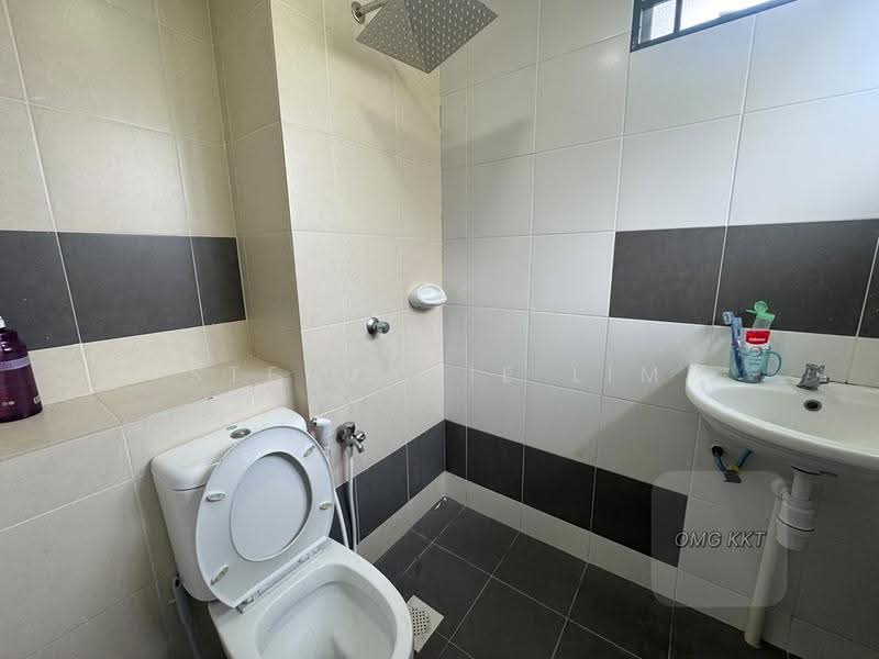 Apartment for Sale at Seri Kasturi Apartments - Stephanie Lim - Bathroom - PropertyGuru.com.my