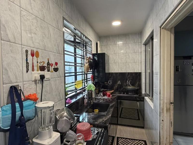 Rumah Teres 2-Tingkat untuk Dijual di Kempas (Johor Bahru) - Ethan Gan - Kitchen - PropertyGuru.com.my