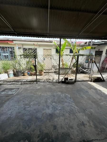 Terraced House for Sale in Taman Klang Utama (Kapar) - Stephanie Lim - Exterior - PropertyGuru.com.my