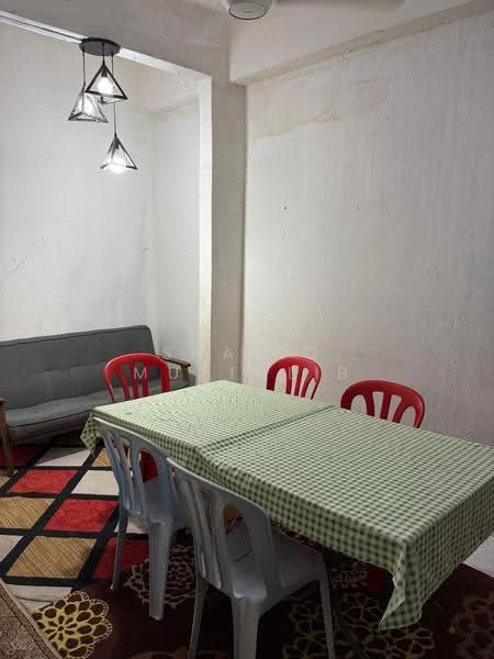 Rumah Teres untuk Disewa di Taman Sri Serdang (Seri Kembangan) - Shafiq Muttalib - PropertyGuru.com.my