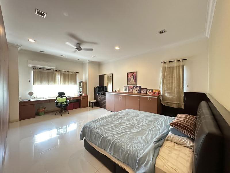 Semi-Detached House for Sale in Kajang (Selangor) - Hei Kar Jun - Bedroom - PropertyGuru.com.my