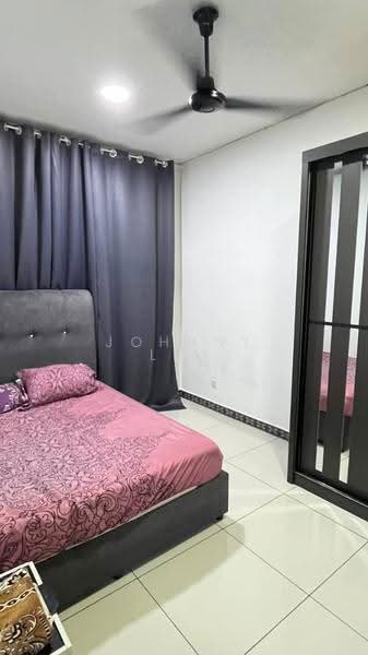 3-storey Terraced House for Sale in PJS 3, Taman Sri Manja (Petaling Jaya) - Johnny Lim - Bedroom - PropertyGuru.com.my