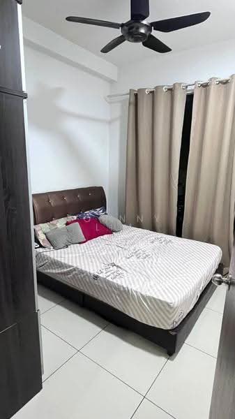 3-storey Terraced House for Sale in PJS 3, Taman Sri Manja (Petaling Jaya) - Johnny Lim - Bedroom - PropertyGuru.com.my
