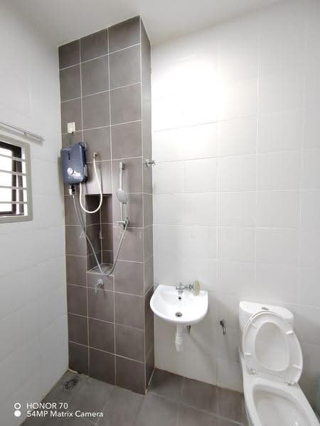 2-storey Terraced House for Sale in Setia Permai 1 (Setia Alam) - Alwin Lee - Bathroom - PropertyGuru.com.my