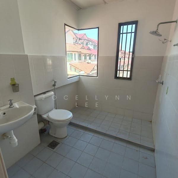 Rumah Berkembar untuk Disewa di Bayan Lepas (Penang) - Jocellynn Lee - PropertyGuru.com.my