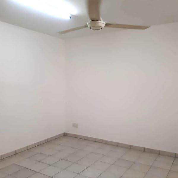 Flat for Rent at Taman Lip Sin Block 1, 3 & 5 - Edwin Ewe - Bedroom - PropertyGuru.com.my