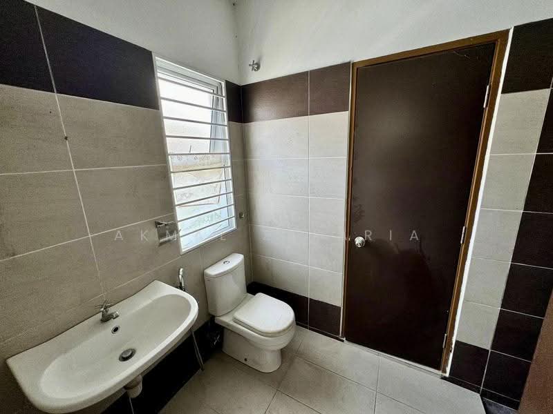 Rumah Teres 2-Tingkat untuk Dijual di Serene Heights (Semenyih) - Akmal Zakaria - PropertyGuru.com.my
