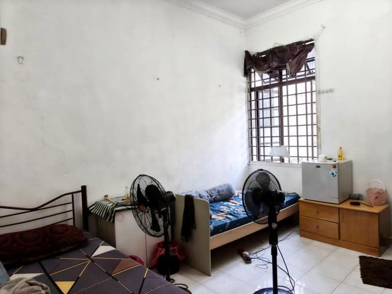 2-storey Terraced House for Sale in Taman Dato' Chellam (Ulu Tiram) - Calvin Lee - PropertyGuru.com.my