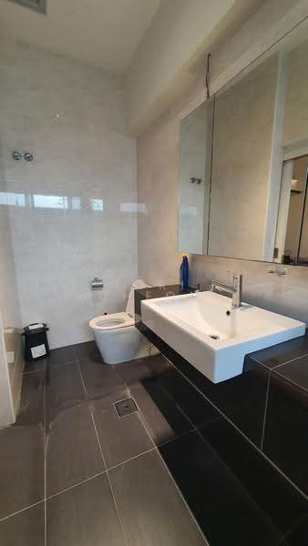 Semi-Detached House for Rent in Setia Tropika (Johor Bahru) - Tori Cheon - Bathroom - PropertyGuru.com.my