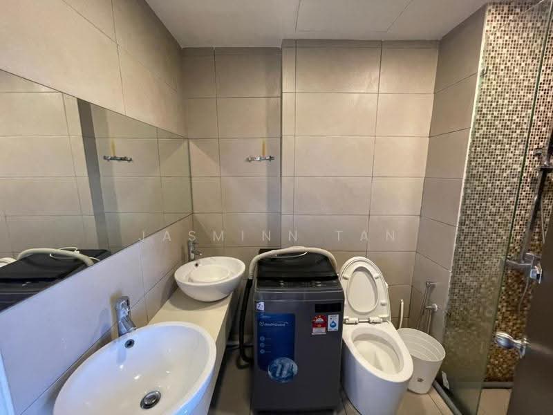 Service Residence for Rent at D'Latour - Jasminn Tan - Bathroom - PropertyGuru.com.my