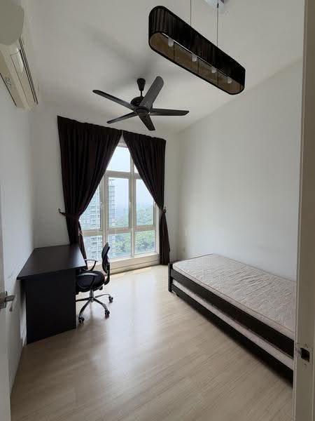 Kondominium untuk Dijual di Damansara Foresta - Keith Tan - Bedroom - PropertyGuru.com.my