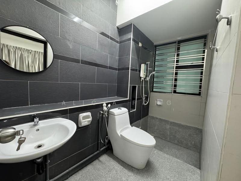 Service Residence for Sale at The Sky Executive Suites - Alicia Fong - Bathroom - PropertyGuru.com.my