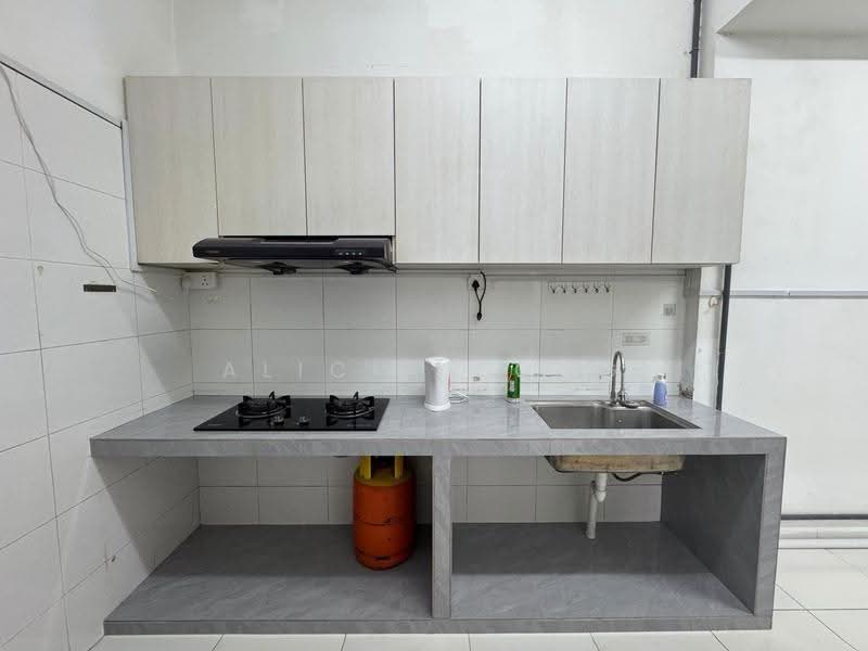 Service Residence for Sale at The Sky Executive Suites - Alicia Fong - Kitchen - PropertyGuru.com.my