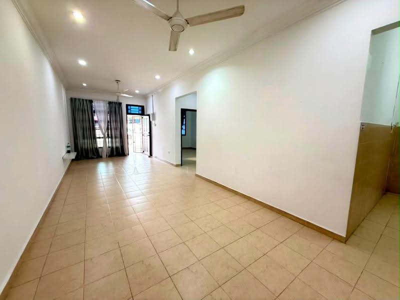 1-storey Terraced House for Sale in Bandar Putra Kulai (Kulai) - Calvin Lee - PropertyGuru.com.my
