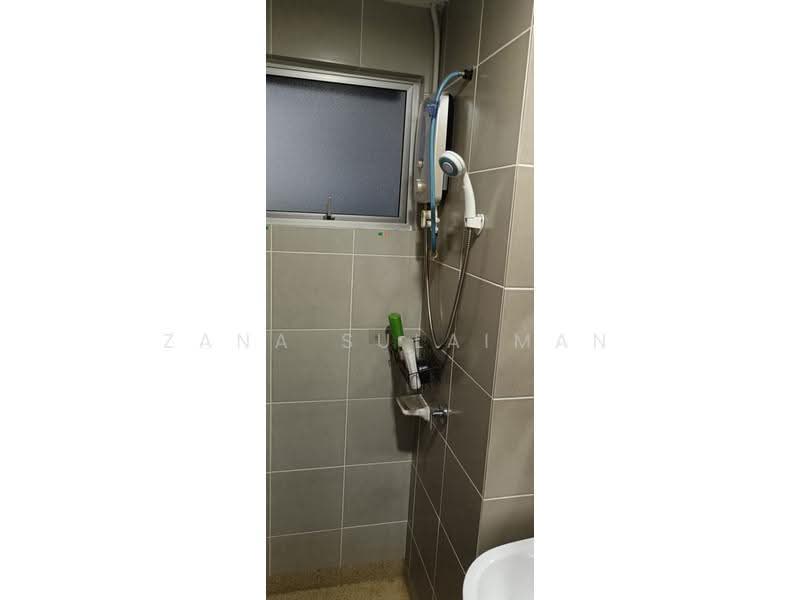 Terraced House for Sale in Kuala Selangor (Selangor) - Zana Sulaiman - Bathroom - PropertyGuru.com.my