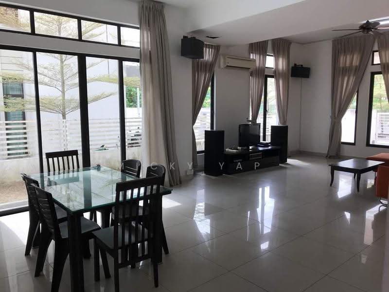 Semi-Detached House for Rent in Taman Bakap Indah (Sungai Bakap) - Micky Yap - Living Room - PropertyGuru.com.my