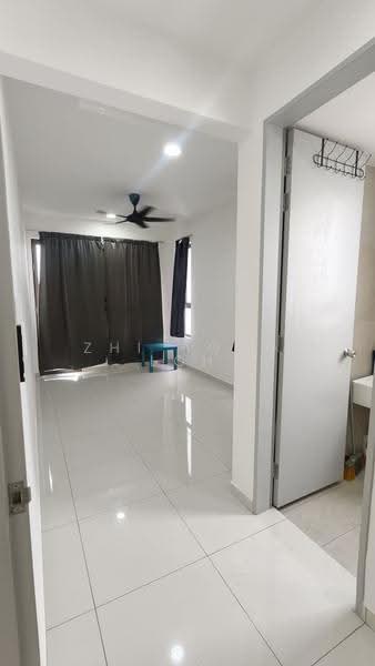 Kediaman Servis untuk Disewa di Kenwingston Platz - Zhi Hong Loh - Living Room - PropertyGuru.com.my