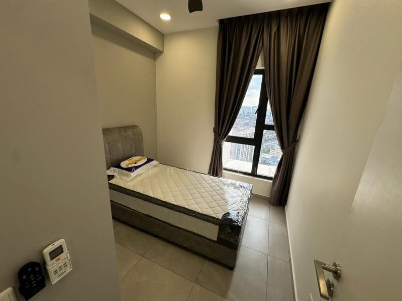 Kediaman Servis untuk Dijual di D'Ivo - Daphne Lim - Bedroom - PropertyGuru.com.my
