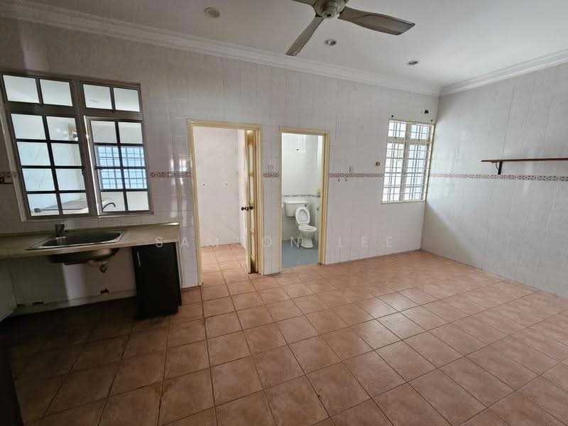 2-storey Terraced House for Sale in Kota Kemuning (Shah Alam) - Samson Lee - Kitchen - PropertyGuru.com.my