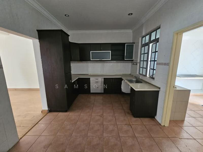 2-storey Terraced House for Sale in Kota Kemuning (Shah Alam) - Samson Lee - Kitchen - PropertyGuru.com.my