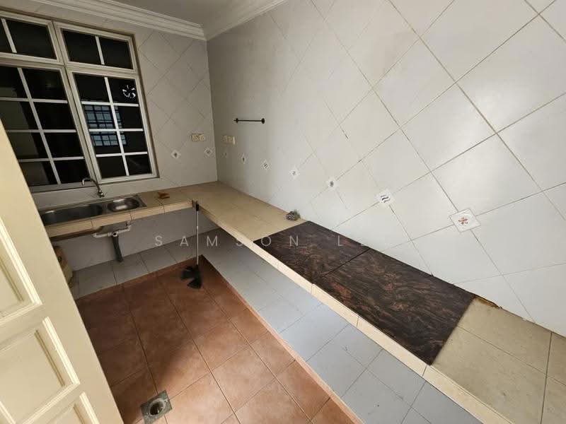 2-storey Terraced House for Sale in Kota Kemuning (Shah Alam) - Samson Lee - Kitchen - PropertyGuru.com.my