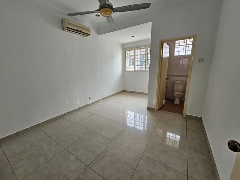 2-storey Terraced House for Sale in Kota Kemuning (Shah Alam) - Samson Lee - Bathroom - PropertyGuru.com.my