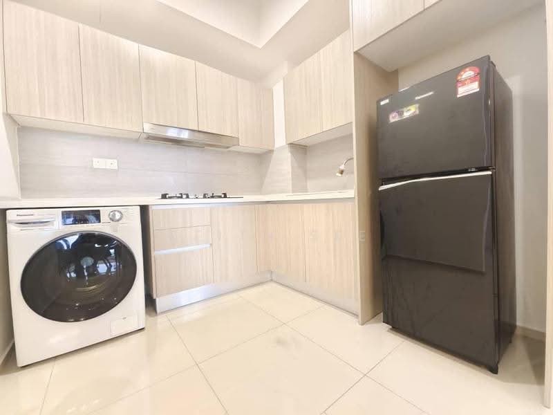 Service Residence for Rent at Gravit8, Klang - Keith See - Kitchen - PropertyGuru.com.my